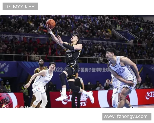 辽宁男篮四内线争锋付豪复出替补火力全开赵森轮换稳