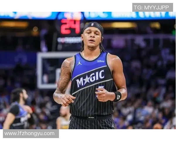 班凯罗达成5000分1000助攻，成历史第三年轻前锋球员