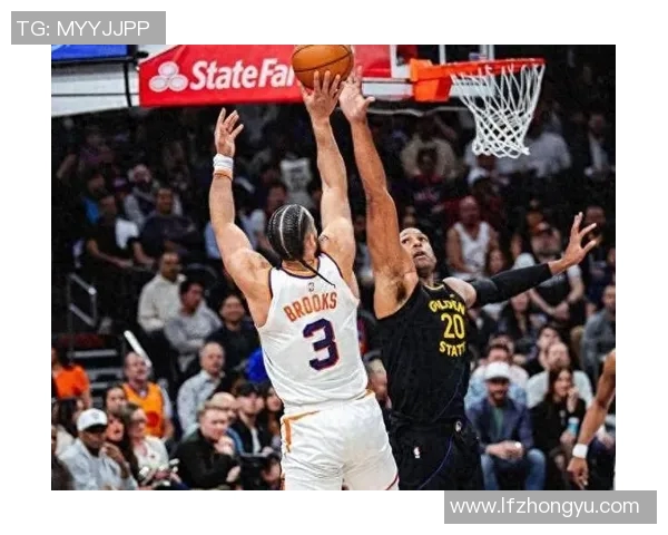 库里布克均缺席赛场！两队合中36记三分演对轰，勇士逆转太阳终结连败